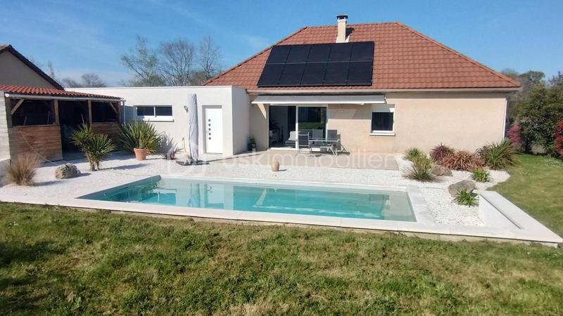 Maison - 120 m² - 5 pièces