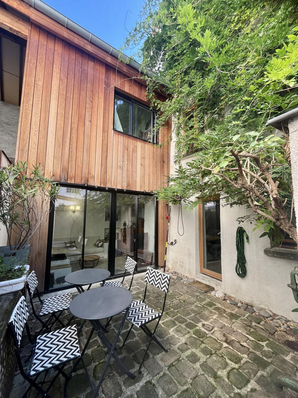 Maison - 93 m² - 5 pièces