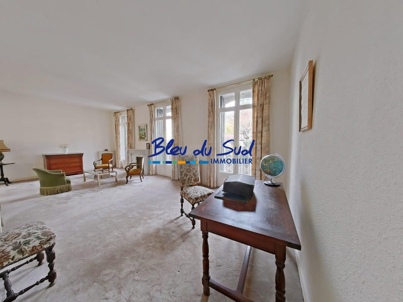 Maison - 196 m² - 10 pièces