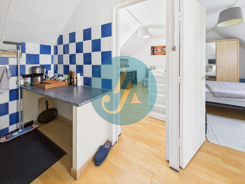 Maison - 198 m² - 11 pièces