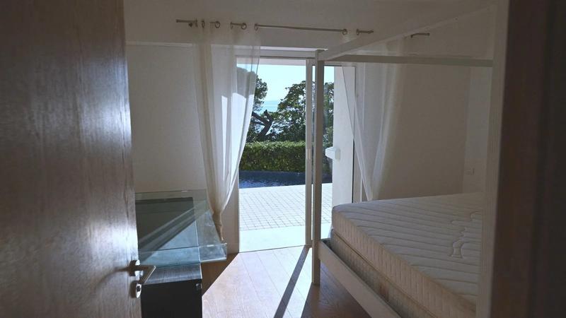 Villa - 325 m² - 6 pièces