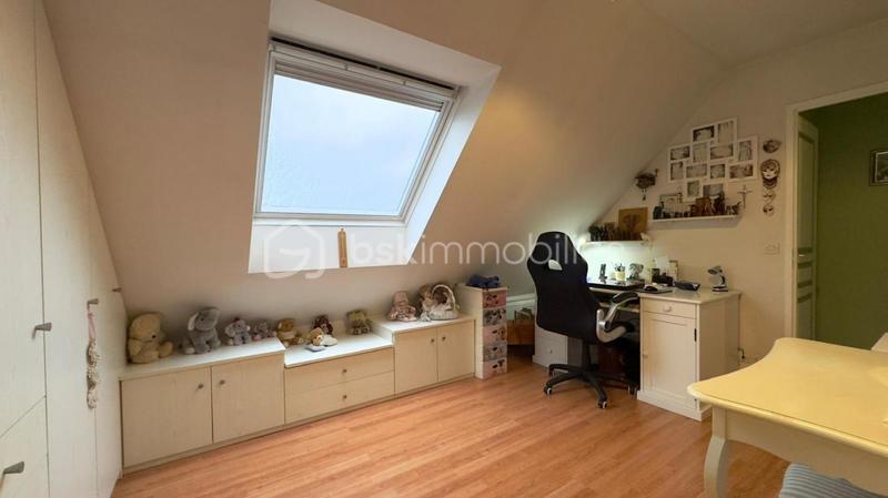 Maison - 101 m² - 5 pièces