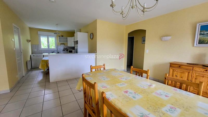 Maison - 92 m² - 4 pièces