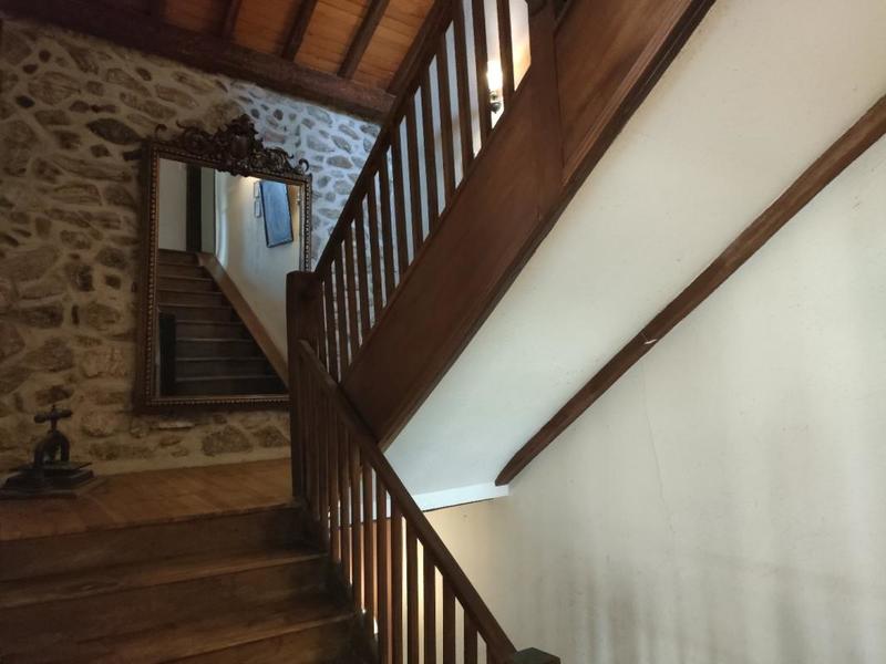 Maison - 240 m² - 10 pièces