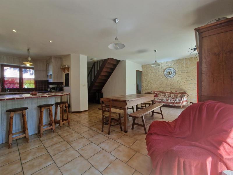 Maison - 102 m² - 5 pièces