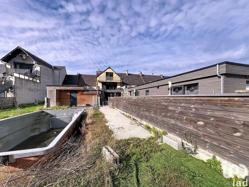 Local commercial - 1 100 m²