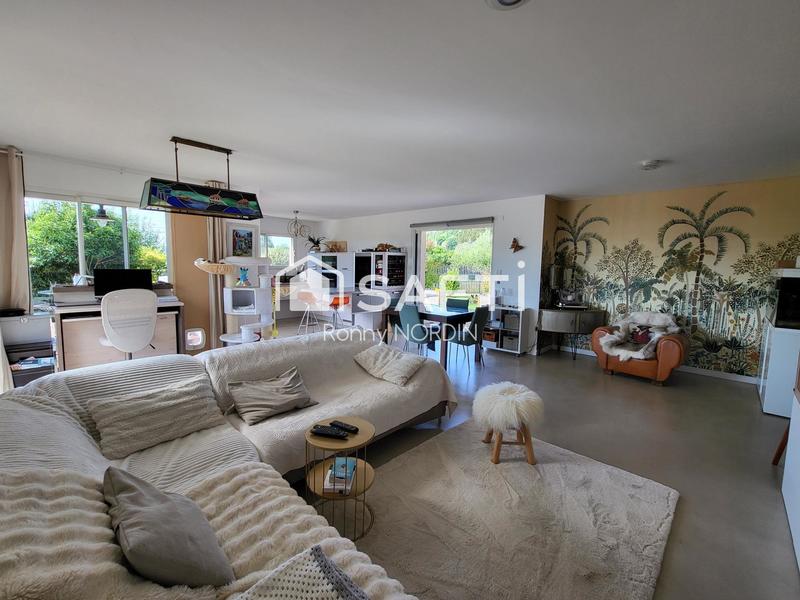 Maison - 100 m² - 5 pièces