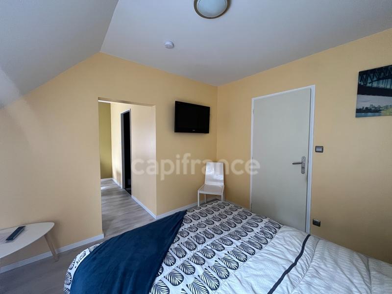 Maison - 472 m² - 15 pièces