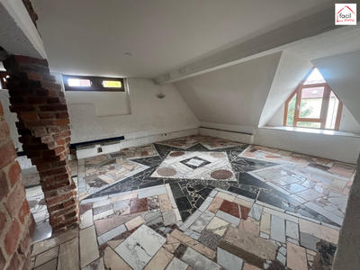 Appartement - 99 m² - 4 pièces