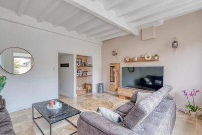 Maison - 201 m² - 7 pièces