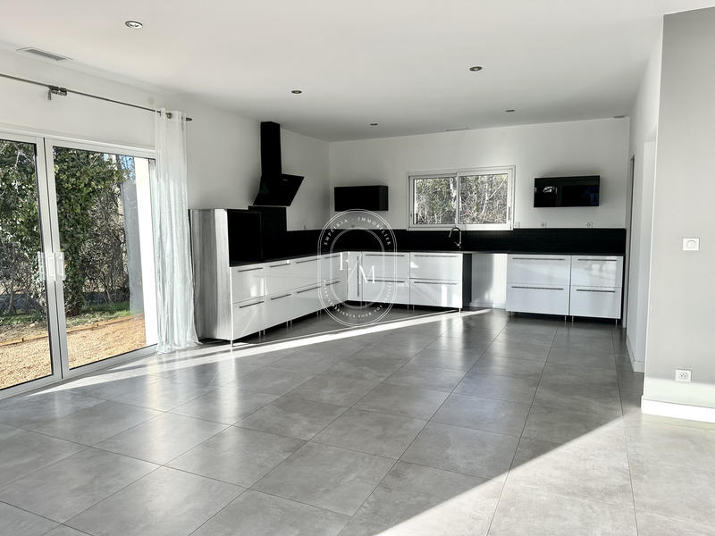 Maison - 123 m² - 4 pièces