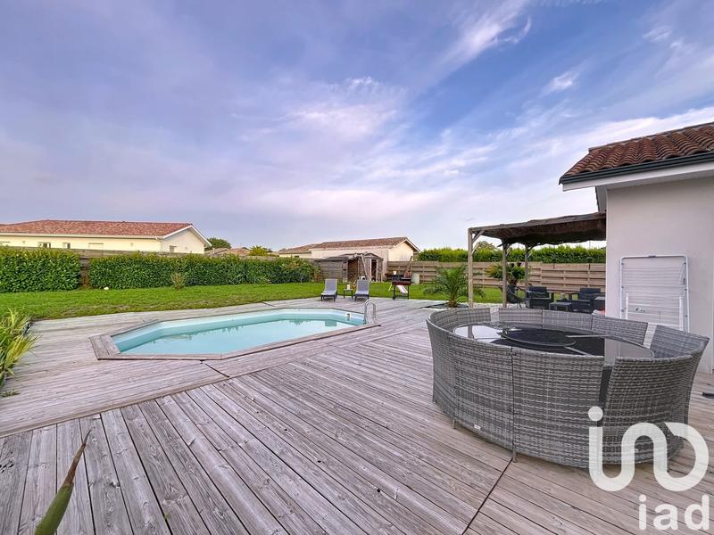 Maison - 95 m² - 5 pièces