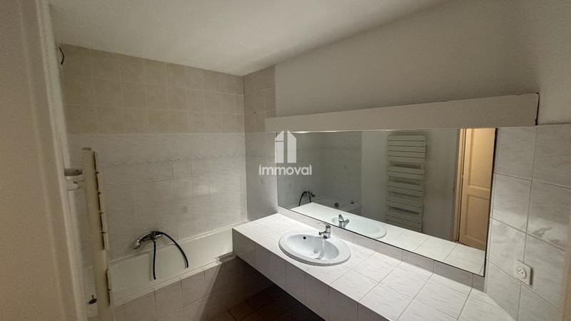 Appartement - 70 m² - 3 pièces