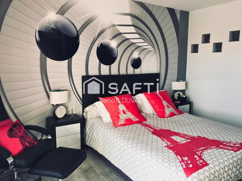 Maison - 186 m² - 8 pièces