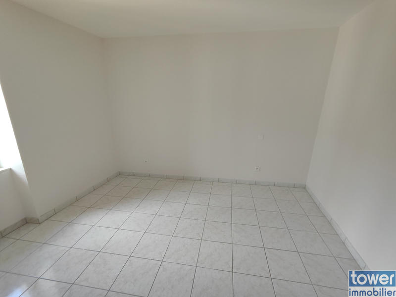 Maison - 76 m² - 4 pièces