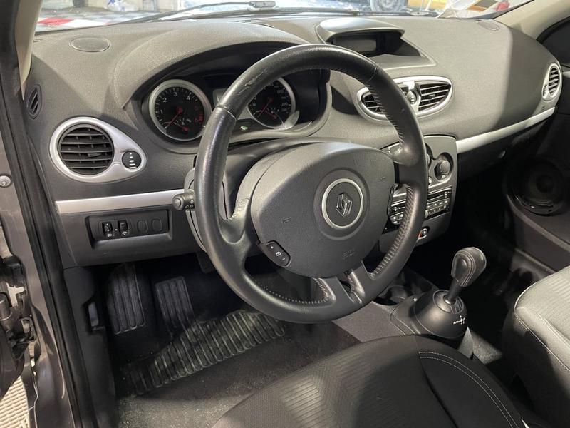 Renault Clio 3 ( III ) Estate Grandtour 1.5 dCi 86 ch -Boite Auto-Garantie 6 Mois-