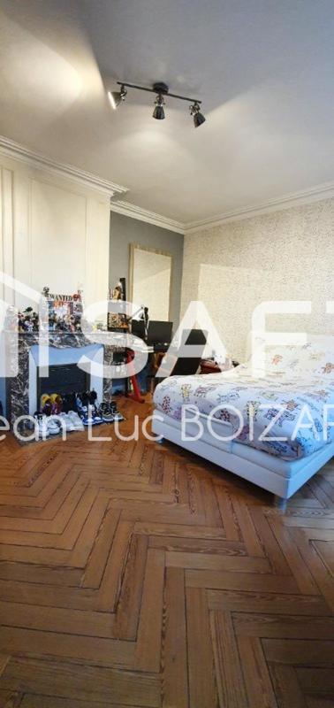 Maison de maîtres - 179 m² - 9 pièces