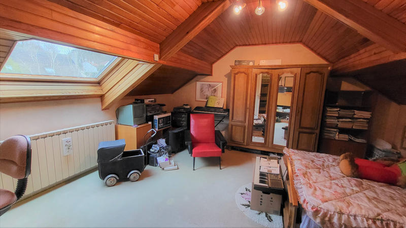 Maison - 107 m² - 7 pièces