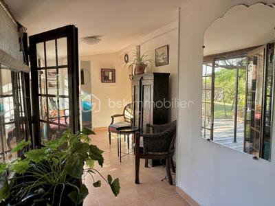 Propriété - 170 m² - 7 pièces