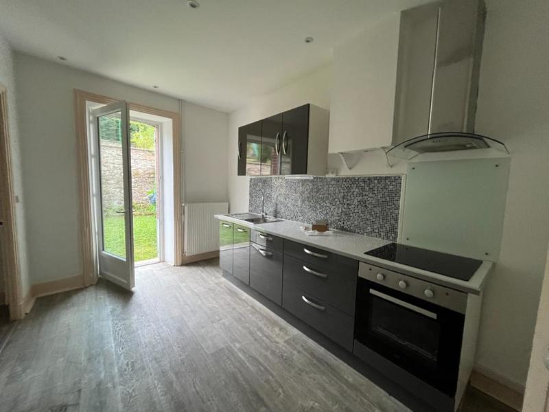 Maison - 193 m² - 10 pièces