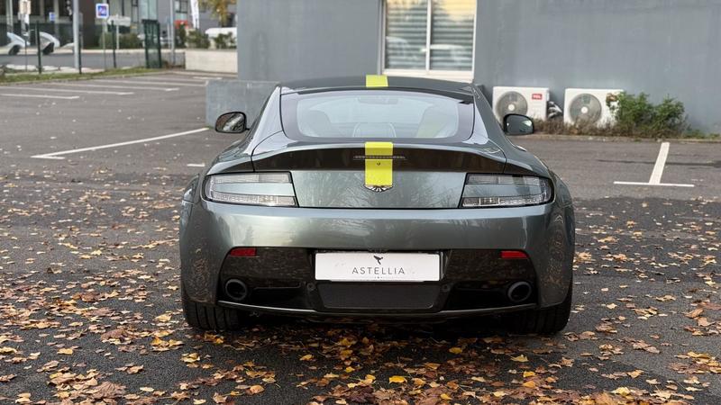 Aston Martin V8 Vantage Amr