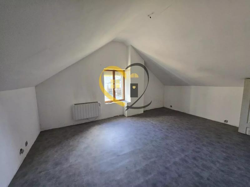 Maison - 226 m² - 11 pièces