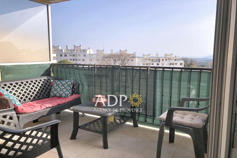 Appartement - 77 m² - 4 pièces