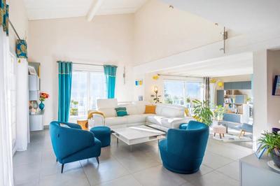 Villa - 330 m² - 10 pièces