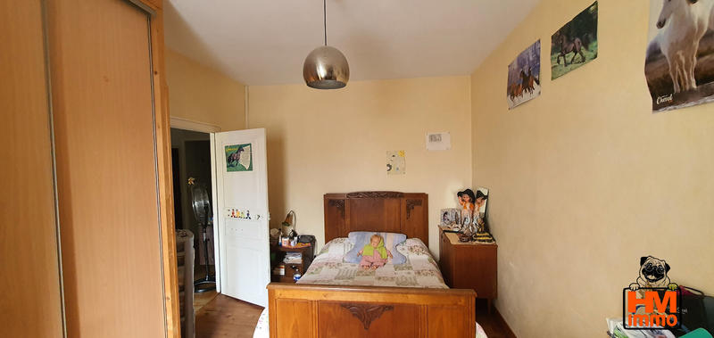 Maison - 218 m² - 9 pièces