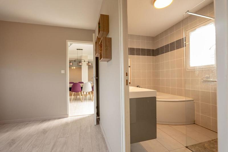 Maison - 160 m² - 6 pièces