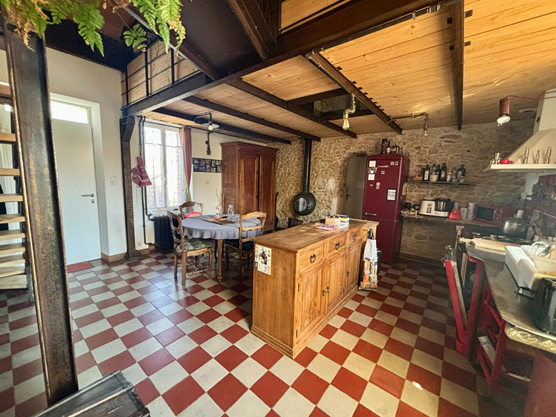 Maison - 97 m² - 4 pièces