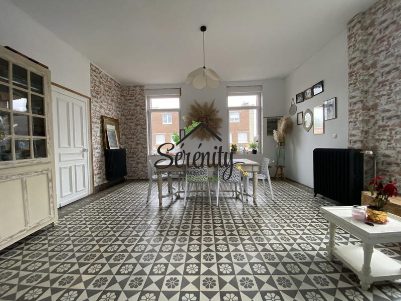 Maison - 182 m² - 7 pièces