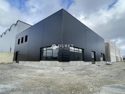 Local commercial - 422 m²