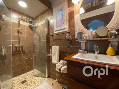 Maison - 84 m² - 5 pièces