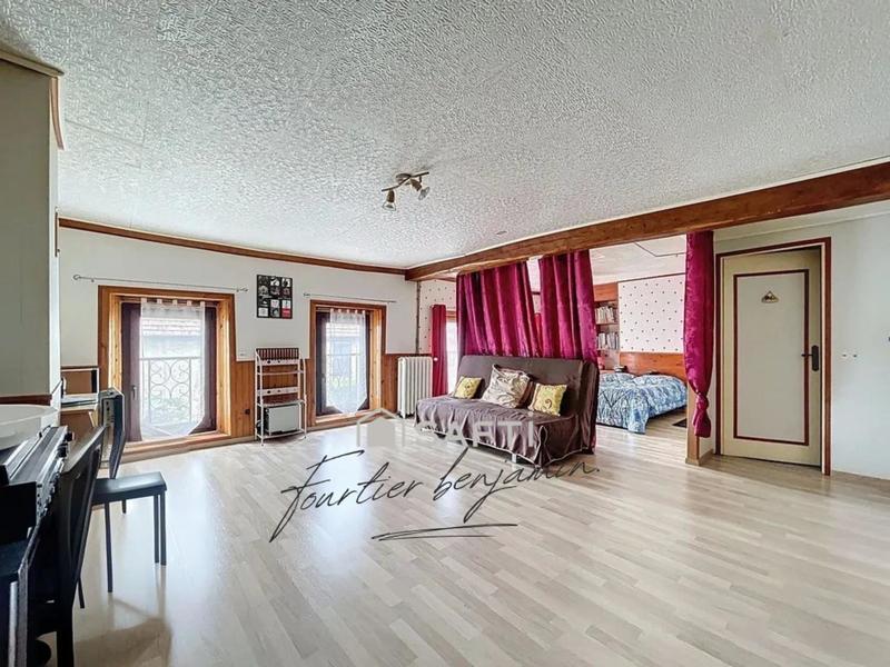 Maison - 157 m² - 5 pièces