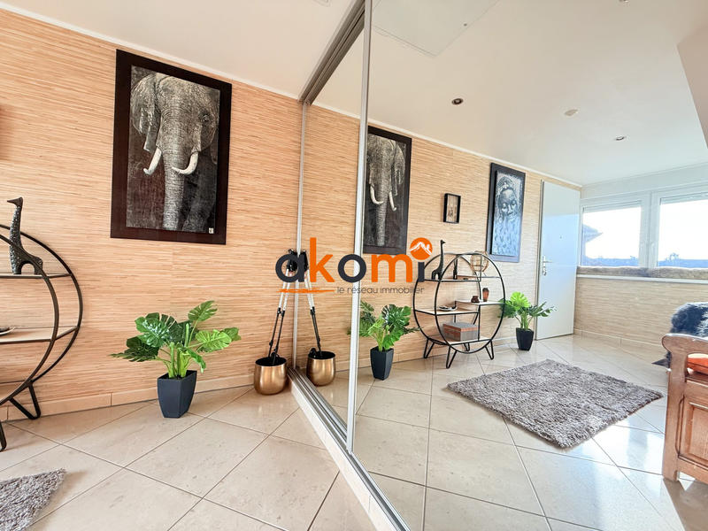 Appartement - 175 m² - 5 pièces