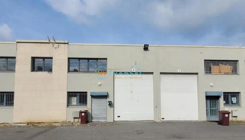 Local d'activité / Entrepôt - 564 m²