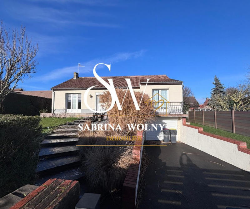 Maison - 90 m² - 5 pièces