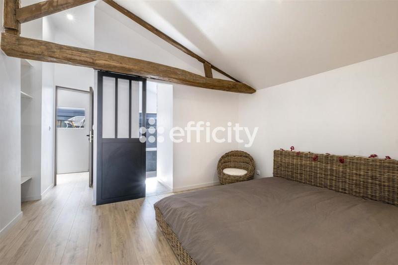 Maison - 185 m² - 5 pièces