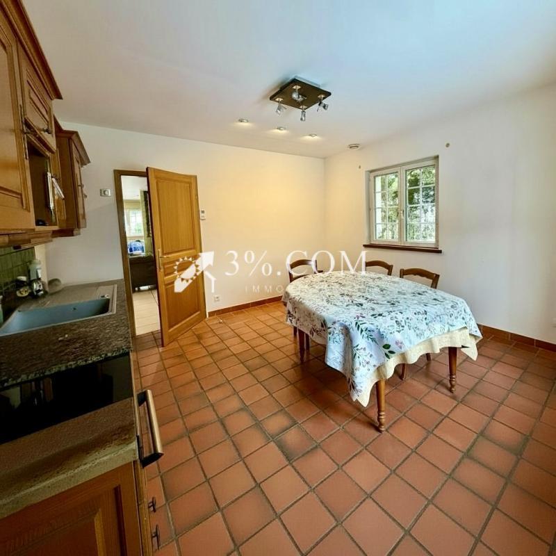 Propriété - 233 m² - 9 pièces