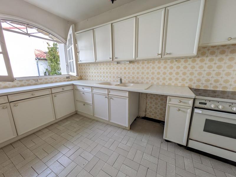 Maison ancienne - 186 m² - 6 pièces