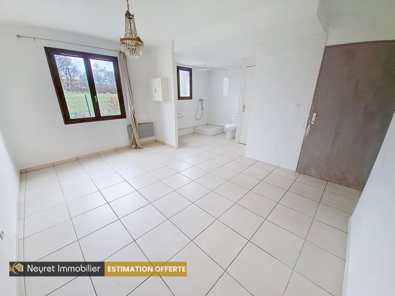Maison - 177 m² - 8 pièces