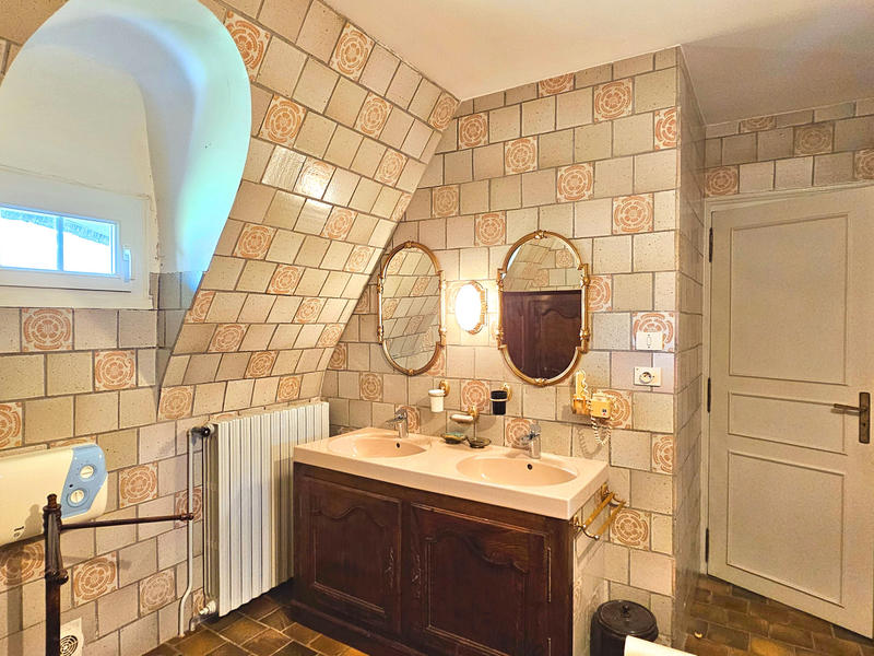 Maison - 170 m² - 6 pièces