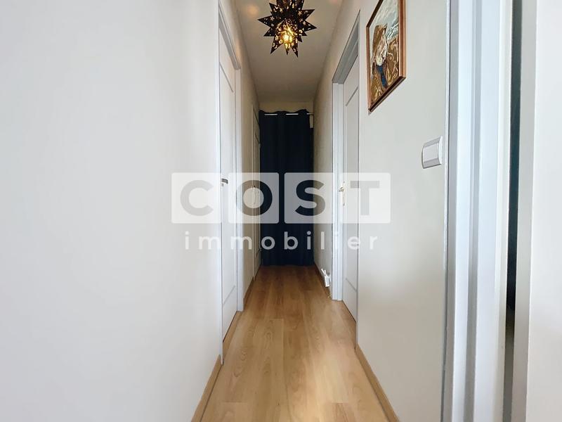 Appartement - 90 m² - 4 pièces