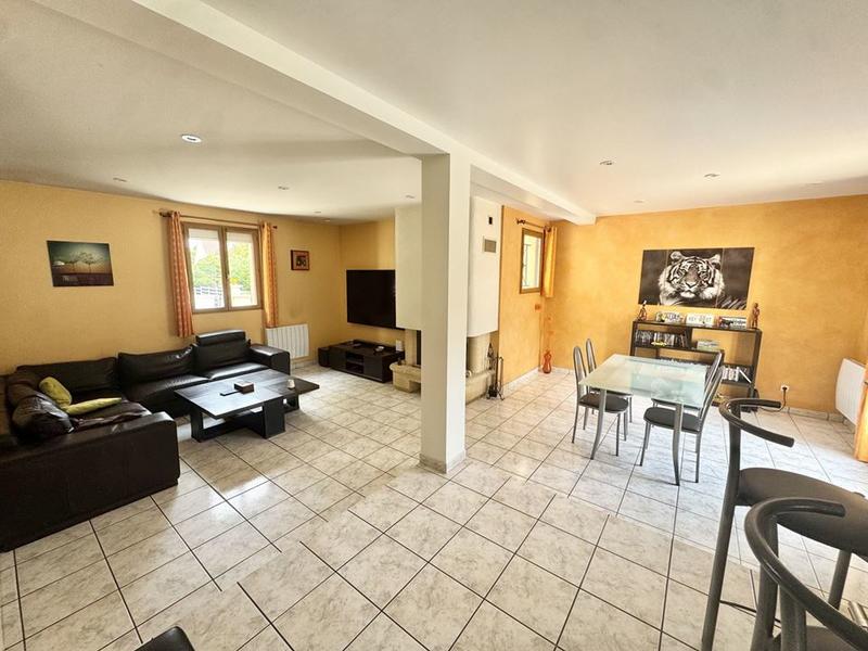 Maison traditionnelle - 133 m² - 6 pièces