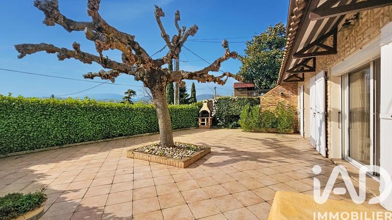 Maison - 194 m² - 9 pièces