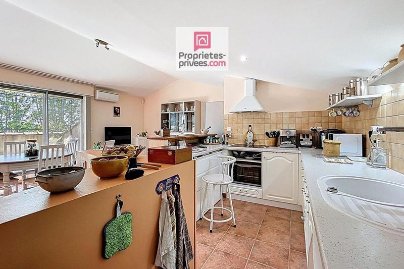 Appartement - 75 m² - 3 pièces