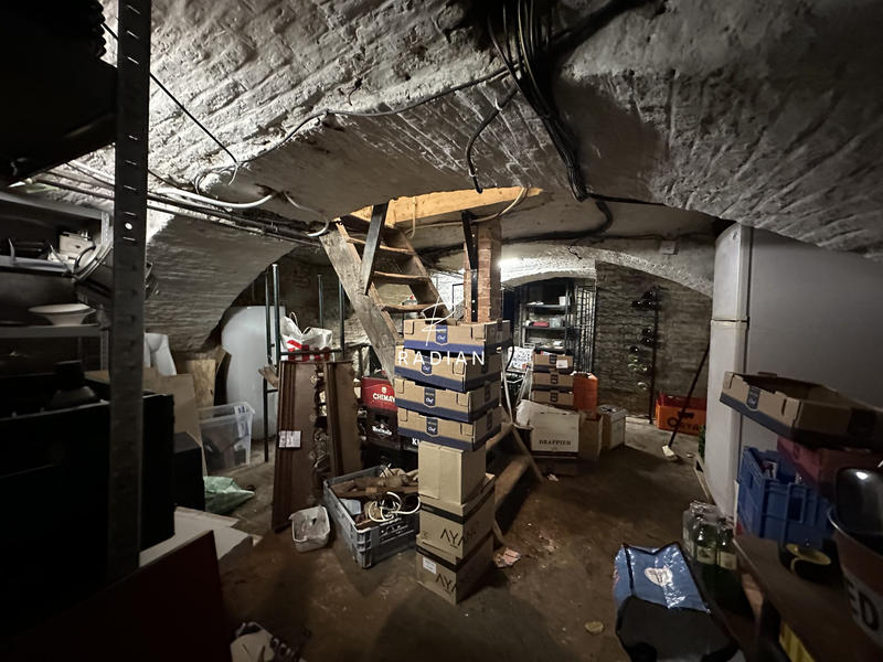 Fonds de commerce - Local commercial - 87 m²