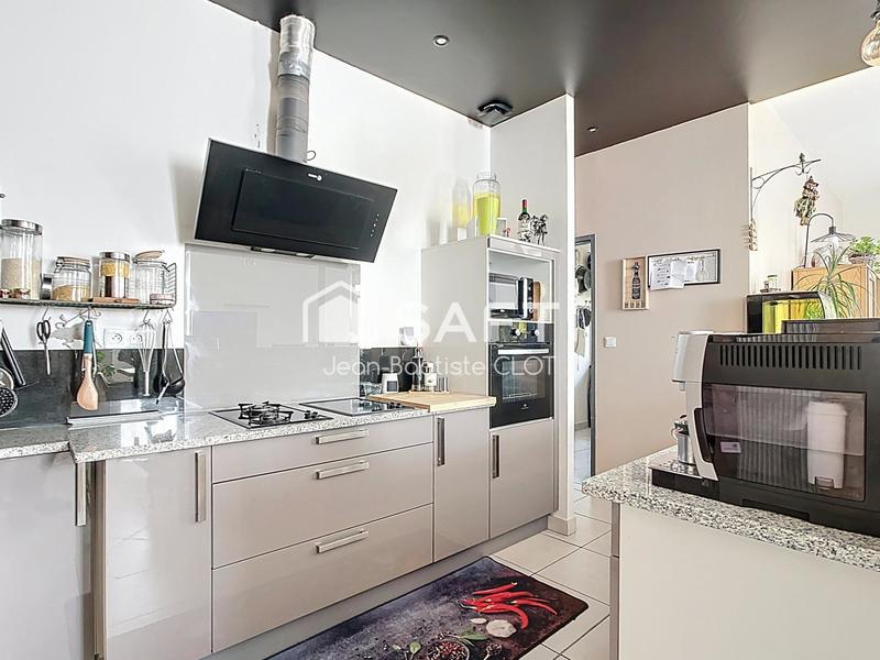 Maison - 270 m² - 7 pièces