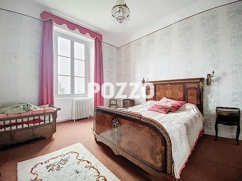 Maison - 171 m² - 8 pièces